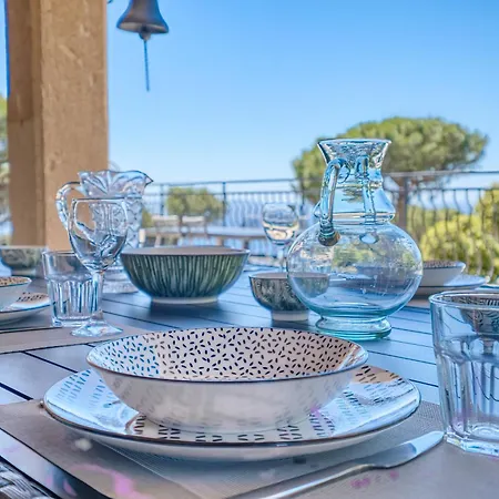 Avec Vue Dans Le Golfe De Saint Tropez, à 15 Min à Pied, Calme Et Nature Villa
